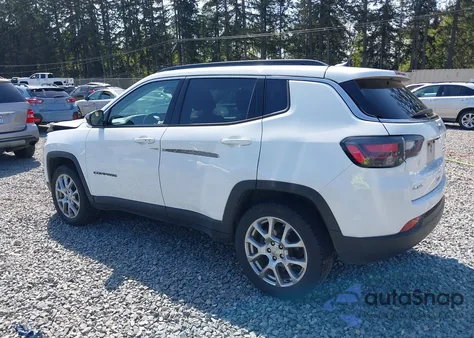 2022 Jeep Compass Latitude Lux z USA, uszkodzony, nr VIN 3C4NJDFB6NT164933